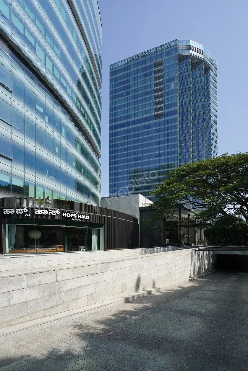 Four Seasons Private Residences at Embassy ONE, Mekhri Circle / Bellary Road, North Bangalore.
